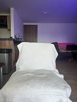 Snapshot of Georgiafox chatting on 12-17-25, 03:40 Georgiafox online show from 12-17-25, 03:40