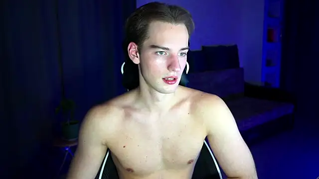 Litmate online show from 10-23-25, 01:38