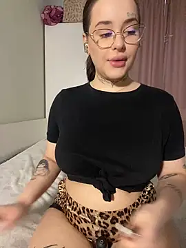 fuckdoll 18 online show from 01-25-25, 12:37