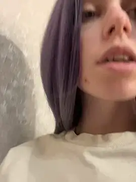 Snapshot of RinaMood chatting on 12-25-24, 04:11 RinaMood online show from 12-25-24, 04:11