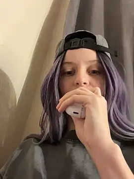 Snapshot of RinaMood chatting on 12-29-24, 11:40 RinaMood online show from 12-29-24, 11:40