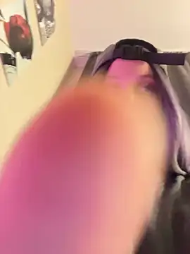 Snapshot of RinaMood chatting on 01-25-25, 04:02 RinaMood online show from 01-25-25, 04:02