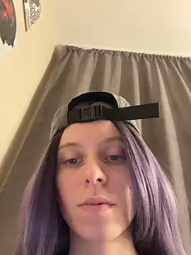 Snapshot of RinaMood chatting on 02-05-25, 11:23 RinaMood online show from 02-05-25, 11:23