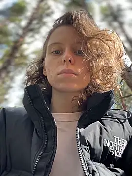 Snapshot of RinaMood chatting on 09-10-25, 04:12 RinaMood online show from 09-10-25, 04:12