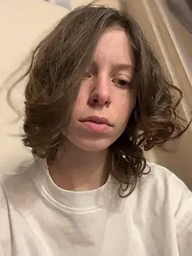 Snapshot of RinaMood chatting on 10-08-25, 08:45 RinaMood online show from 10-08-25, 08:45