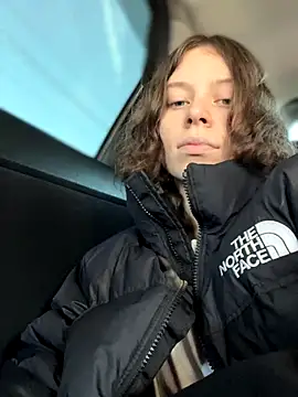 Snapshot of RinaMood chatting on 10-20-25, 04:24 RinaMood online show from 10-20-25, 04:24