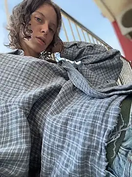 Snapshot of RinaMood chatting on 11-27-25, 03:19 RinaMood online show from 11-27-25, 03:19