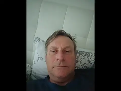 Snapshot of johnnym1 chatting on 02-09-26, 06:50 johnnym1 online show from 02-09-26, 06:50