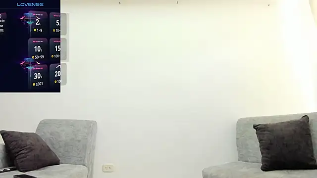 Snapshot of JuniorMorris_ chatting on 03-07-25, 07:49 JuniorMorris online show from 03-07-25, 07:49