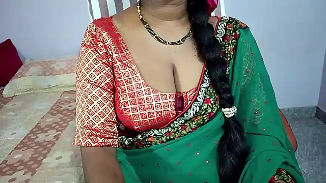 Snapshot of samyukthapuretelugu chatting on 04-23-26, 09:52 samyukthapuretelugu online show from 04-23-26, 09:52