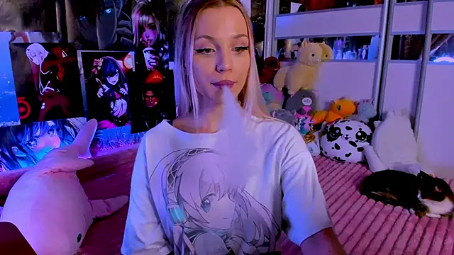 Snapshot of Cute__Pony chatting on 01-08-25, 12:28 Cute Pony online show from 01-08-25, 12:28