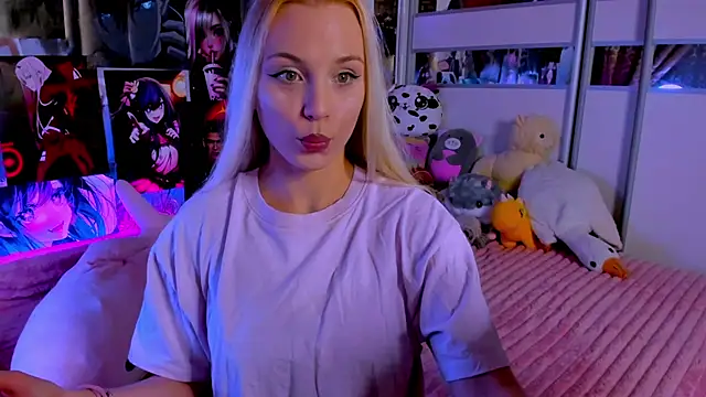 Snapshot of Cute__Pony chatting on 01-12-26, 10:26 Cute Pony online show from 01-12-26, 10:26