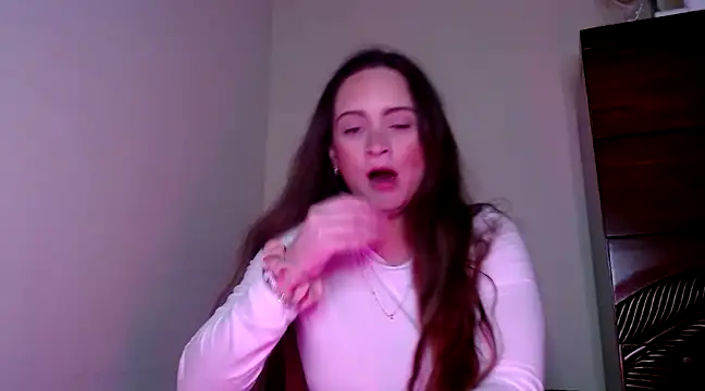 Sophie Raegan online show from 12-18-24, 09:04