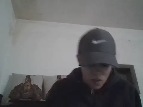 Emy44x online show from 10-20-25, 09:21