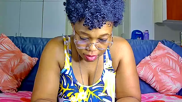 Snapshot of AfriGoddess21 chatting on 02-13-25, 09:49 AfriGoddess21 online show from 02-13-25, 09:49