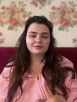 Snapshot of NikaMur chatting on 02-14-25, 08:42 NikaMur online show from 02-14-25, 08:42