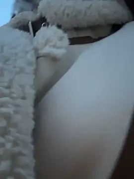 Snapshot of NikaMur chatting on 02-27-25, 11:41 NikaMur online show from 02-27-25, 11:41