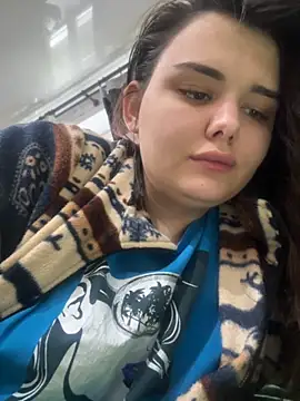 Snapshot of NikaMur chatting on 09-15-25, 04:34 NikaMur online show from 09-15-25, 04:34