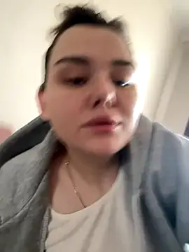 Snapshot of NikaMur chatting on 10-15-25, 02:33 NikaMur online show from 10-15-25, 02:33