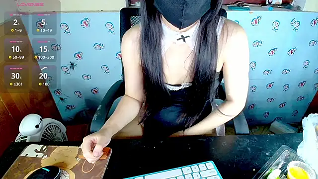   Saphia   online show from 04-13-26, 04:23