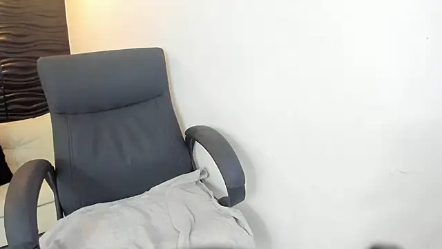 sofia 44 online show from 03-21-26, 01:58