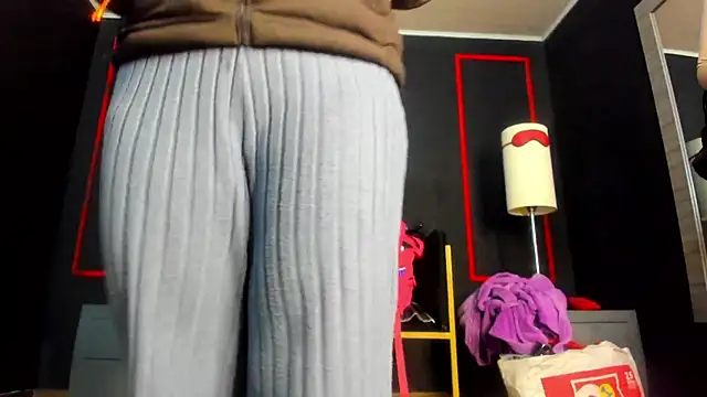 CharlotteScotte online show from 10-23-25, 11:20