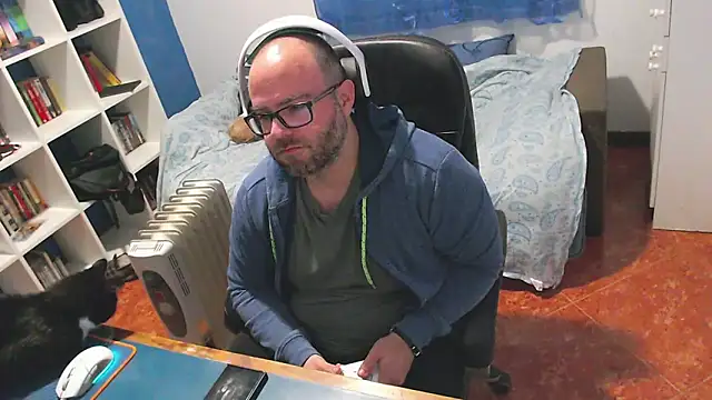 ravingr4d4 online show from 02-11-26, 10:26