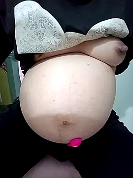 SweetGirl2k2 online show from 04-24-26, 04:04