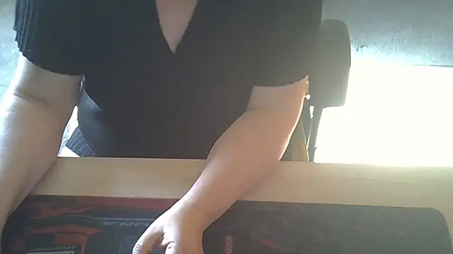 Silvia2277 online show from 10-20-25, 12:05