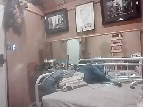 AlphaAlluring69 online show from 03-17-25, 09:02