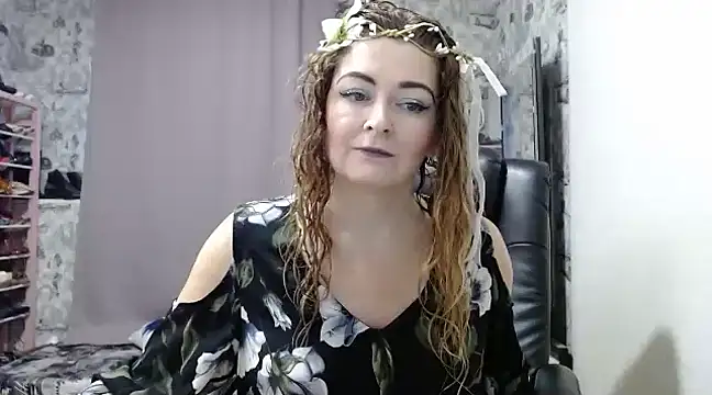Snapshot of Helen1974 chatting on 01-22-25, 12:27 Helen1974 online show from 01-22-25, 12:27