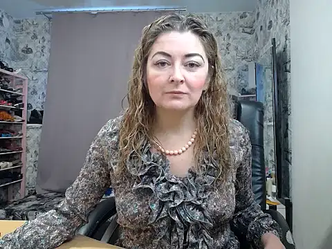 Snapshot of Helen1974 chatting on 03-03-25, 01:20 Helen1974 online show from 03-03-25, 01:20