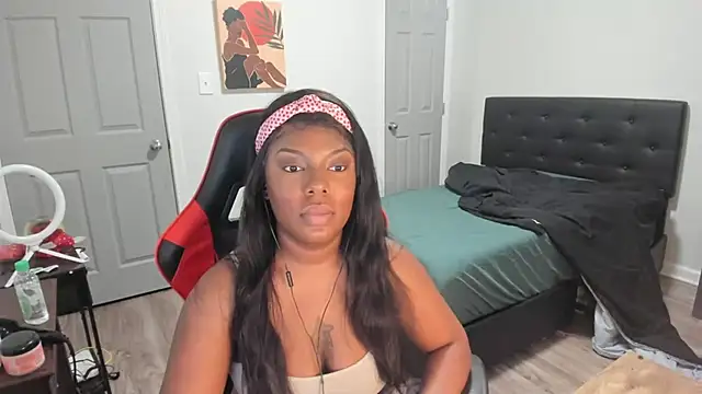 Snapshot of demi_xoxo chatting on 02-01-25, 05:07 demi xoxo online show from 02-01-25, 05:07