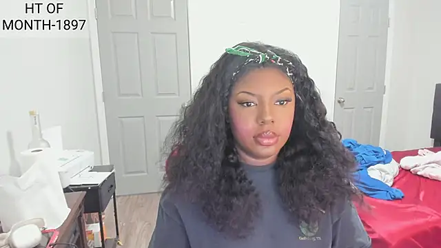 Snapshot of demi_xoxo chatting on 11-19-25, 12:38 demi xoxo online show from 11-19-25, 12:38