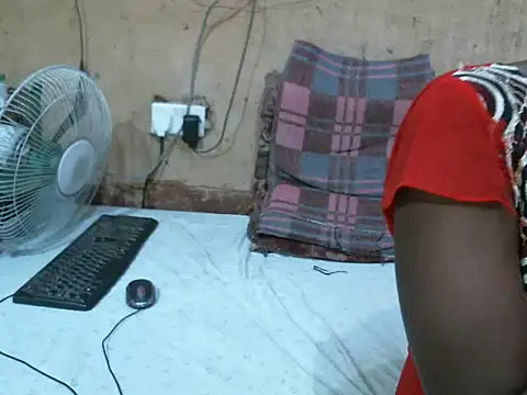 cute naimah online show from 05-13-26, 03:42