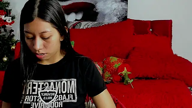 sexylaurita online show from 12-31-24, 12:57