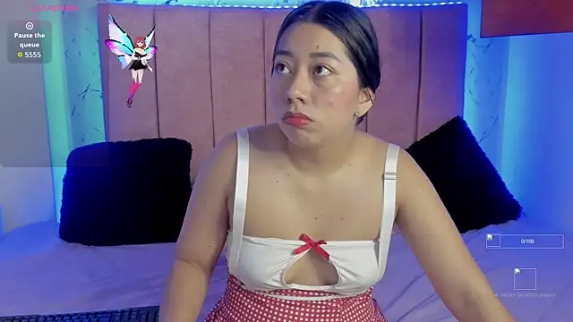 Snapshot of sexylaurita chatting on 11-19-25, 03:56 sexylaurita online show from 11-19-25, 03:56