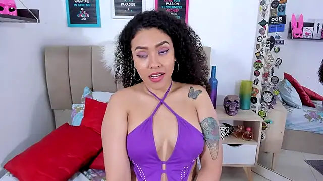 Zoe Gruber online show from 01-11-25, 01:59