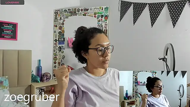 Zoe Gruber online show from 01-13-25, 04:39