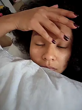 Zoe Gruber online show from 10-03-25, 07:44