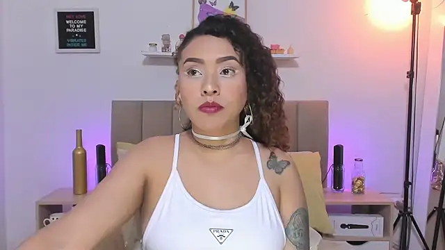 Zoe Gruber online show from 11-14-25, 08:29