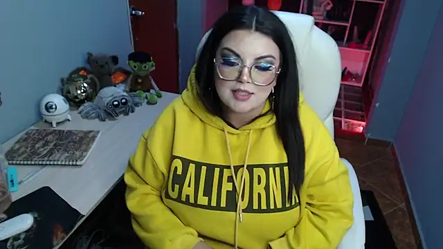 Snapshot of juliette_rd chatting on 12-04-24, 08:12 juliette rd online show from 12-04-24, 08:12