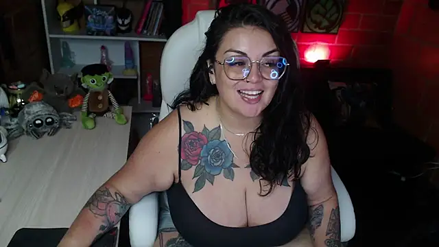 Snapshot of juliette_rd chatting on 02-24-25, 06:27 juliette rd online show from 02-24-25, 06:27