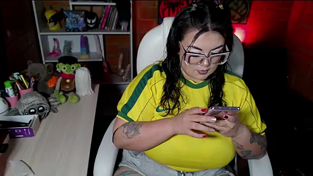 juliette rd online show from 11-29-25, 07:44