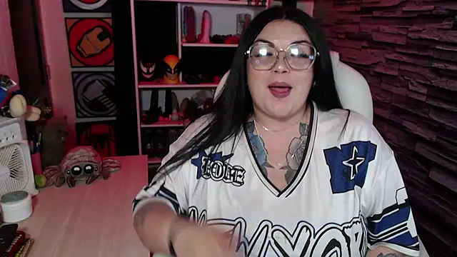 juliette rd online show from 06-19-26, 06:23