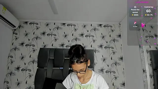 Ehotloveaxxx online show from 02-05-25, 12:06