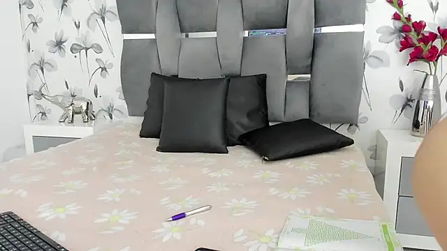 Ehotloveaxxx online show from 11-22-25, 03:55