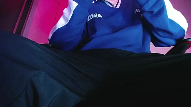 Snapshot of zacwatson_ chatting on 01-08-26, 04:48 zacwatson online show from 01-08-26, 04:48