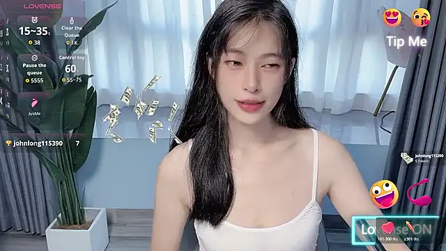 Snapshot of Aurora_99 chatting on 10-18-25, 02:03 Aurora 99 online show from 10-18-25, 02:03