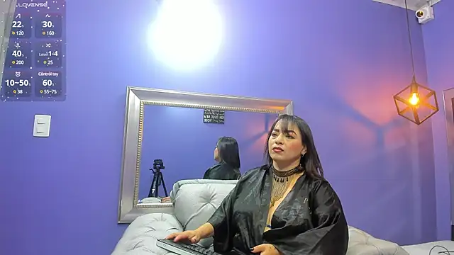 Snapshot of Romina017 chatting on 03-07-25, 01:09 Romina017 online show from 03-07-25, 01:09